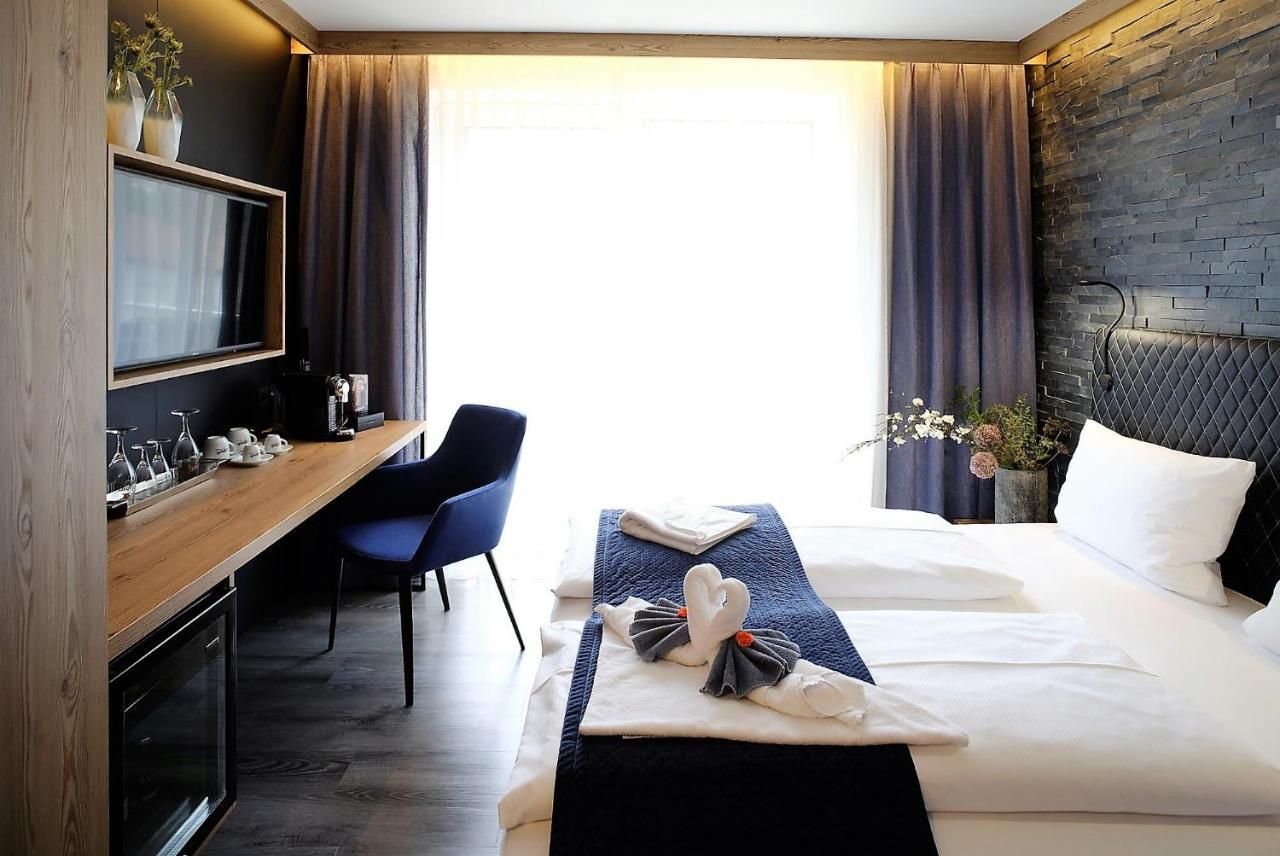 Art & Galerie Hotel Lenz Plauer See Fuenfseen Exteriér fotografie