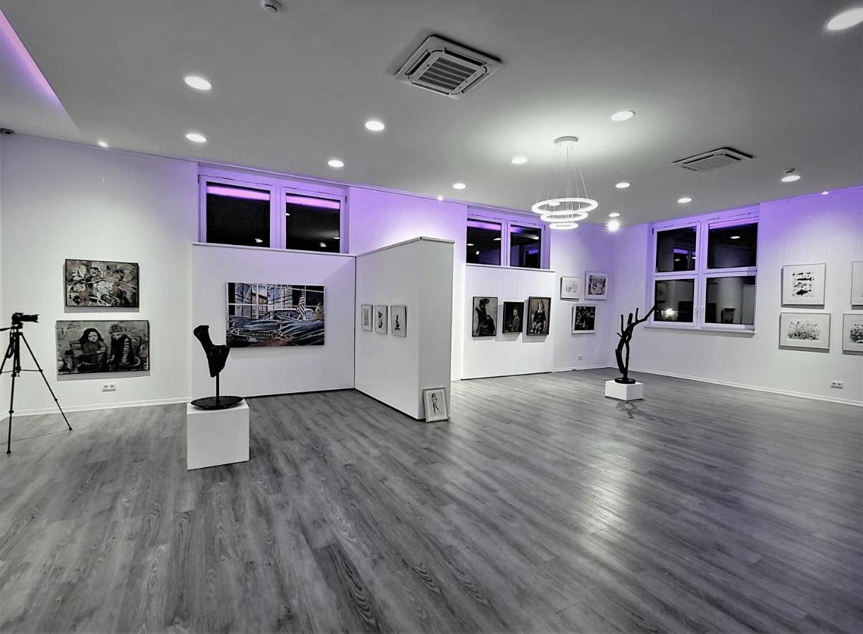 Art & Galerie Hotel Lenz Plauer See Fuenfseen Exteriér fotografie